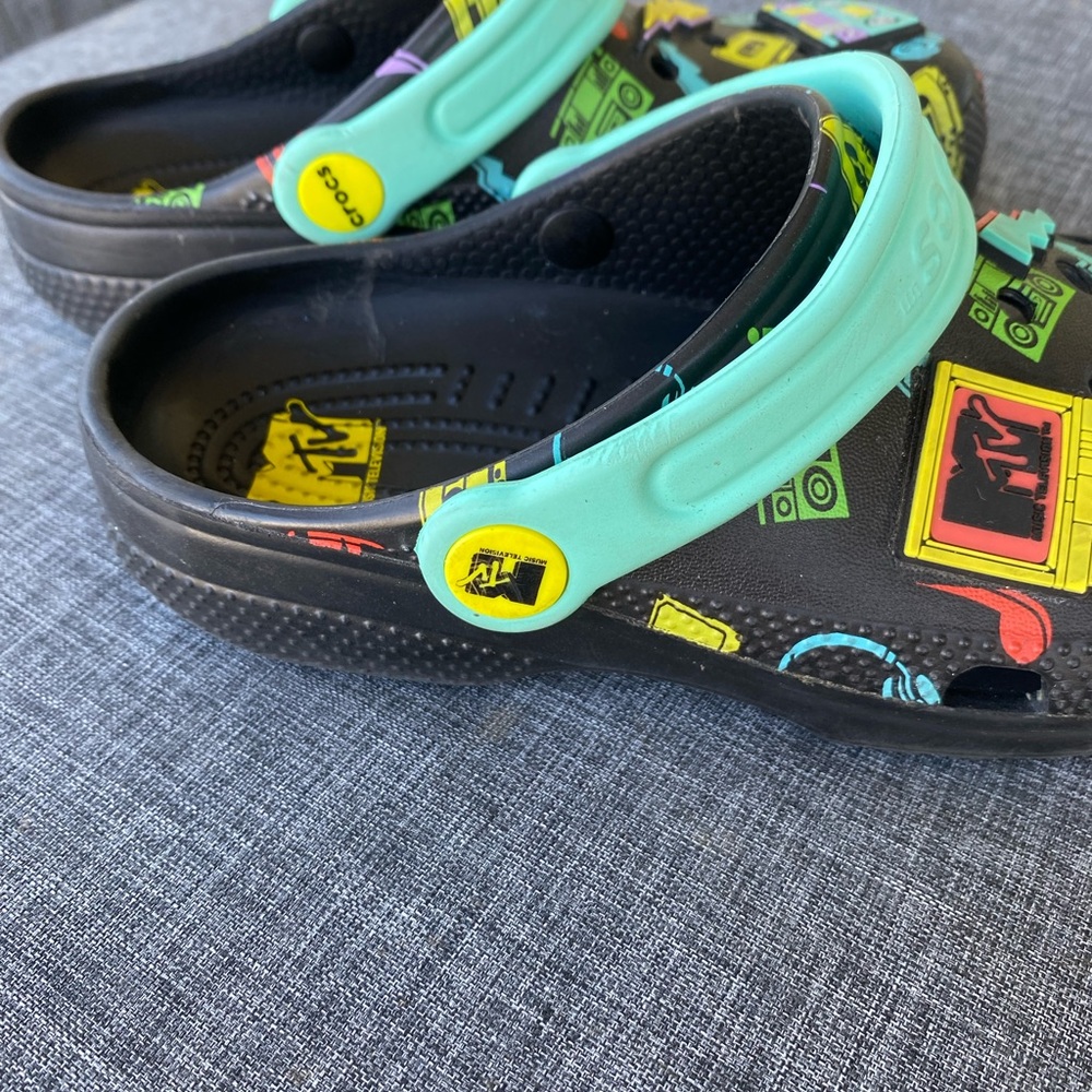 Croc MTV classic clogs unisex size 1 - Picture 10 of 12
